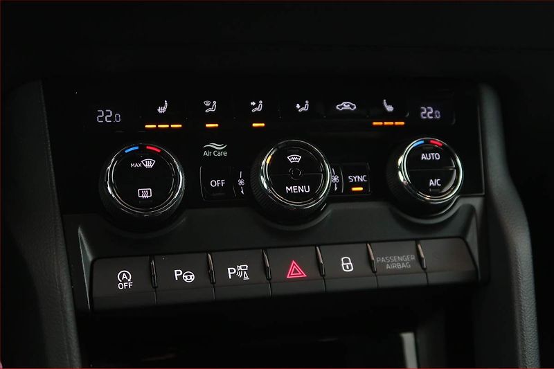 Škoda Karoq (2024) Sportline 2.0 TDI - fotka 15 z 21