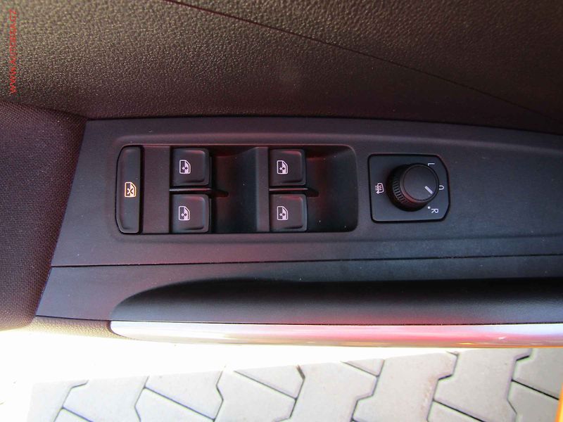 Škoda Fabia (2022) 1.0 TSi, 2.maj,ČR, servis - fotka 12 z 17
