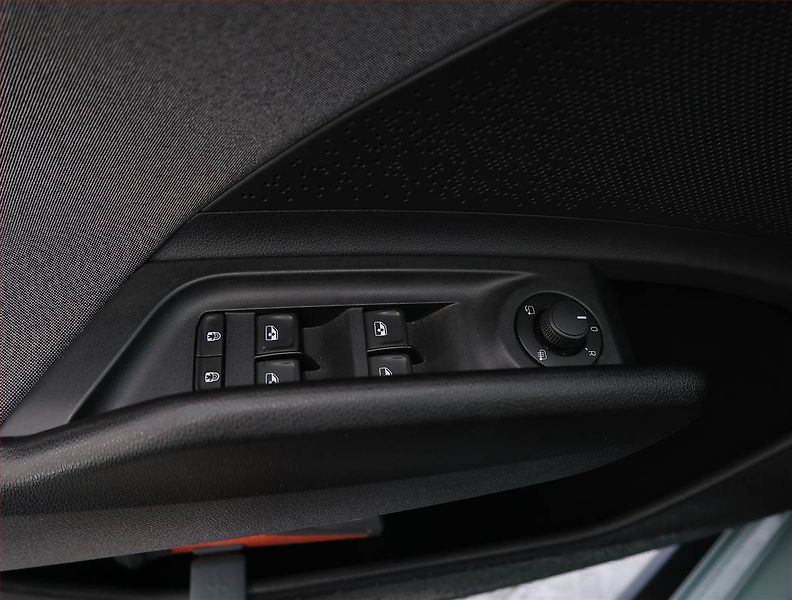 Škoda Enyaq (2021) iV 80 (82 kWh), SoH 90% - fotka 27 z 30