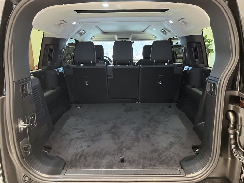 Land Rover Defender (2025) 3,0 130 X-Dynamic SE D350 AWD - fotka 19 z 19