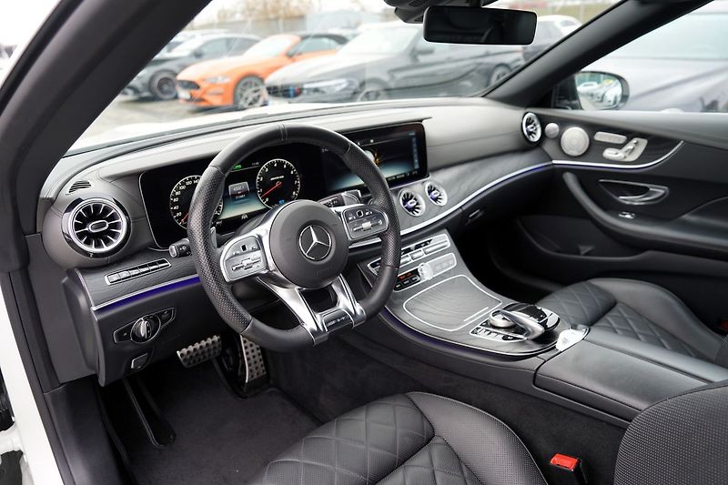 Mercedes-Benz Třídy E E 53 AMG 4Matic+/440PS - fotka 28 z 49