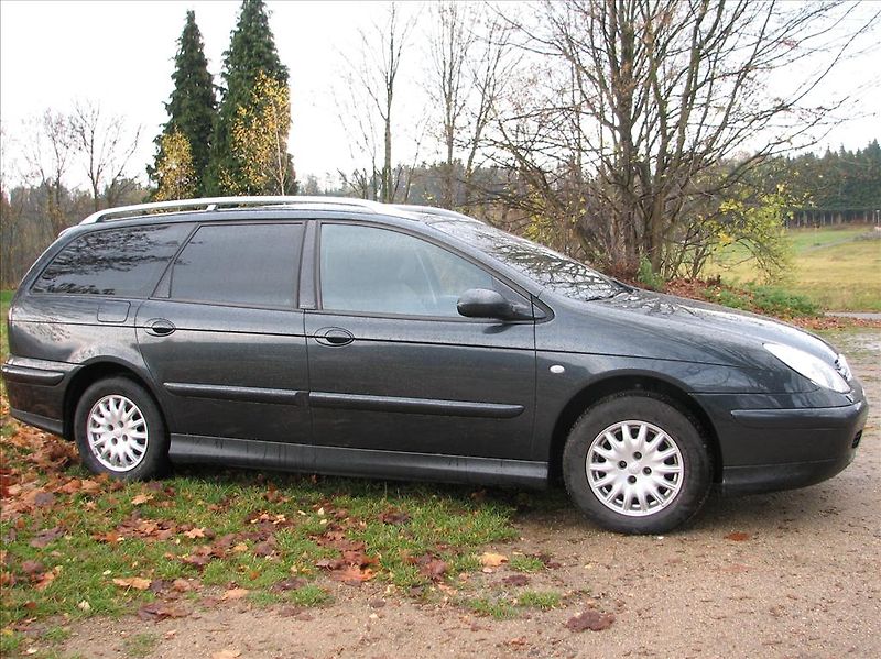 Citroën C5 2,0 16V HPI Xenony,Kůže  Exclu - fotka 7 z 54
