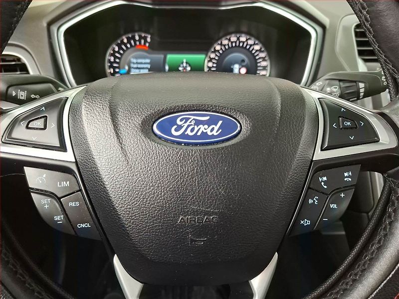 Ford Mondeo (2015) 2.0 TDCI, Tempomat - fotka 18 z 20