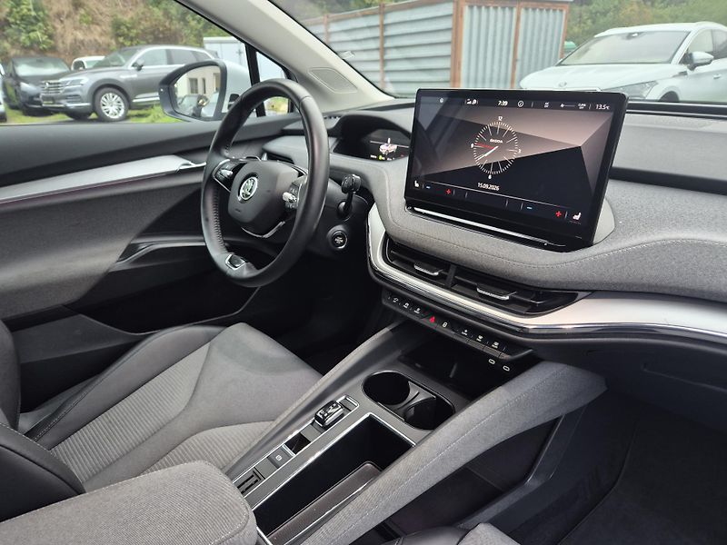 Škoda Enyaq iV 80 LOFT 150kw TZ SOH 97% - fotka 38 z 46