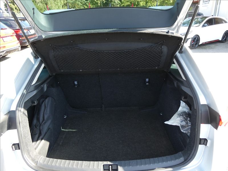 Škoda Scala 1,0 TSi 70kW serviska, DPH, ČR - fotka 17 z 41