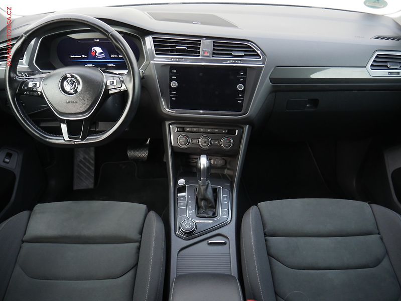 Volkswagen Tiguan (2018) 2.0 Bi-TDI 4x4, DSG, LED, ACC - fotka 7 z 21