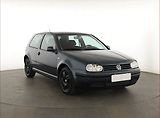 Volkswagen Golf (2002) 1.4 16V, nová STK, Tažné - náhled 1