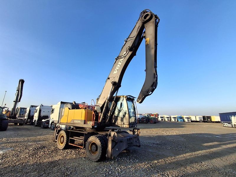 Volvo (2020) EW240EMH material handling - fotka 1 z 9
