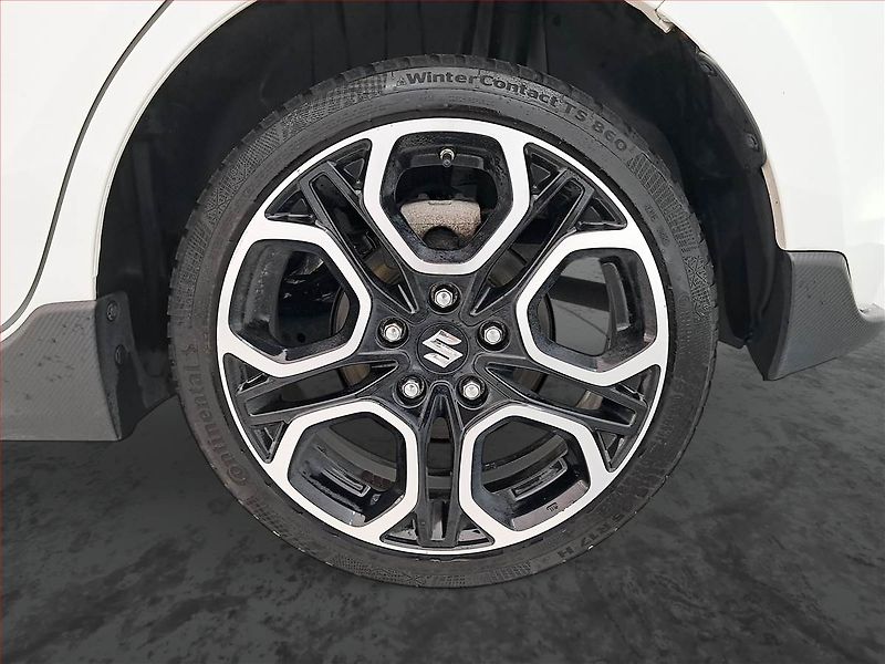 Suzuki Swift (2022) 1.4 BoosterJet Sport - fotka 15 z 19