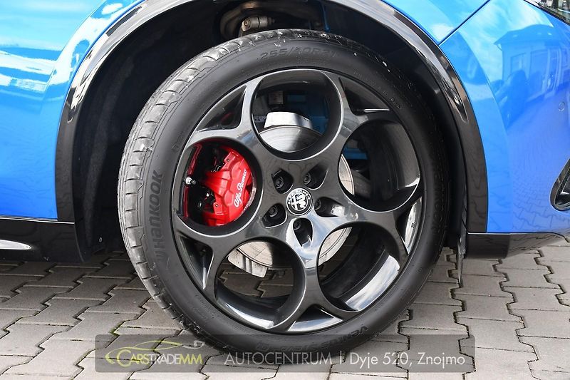 Alfa Romeo Stelvio 2.2 Diesel 16V 154kW VELOCE Q4 - fotka 48 z 53
