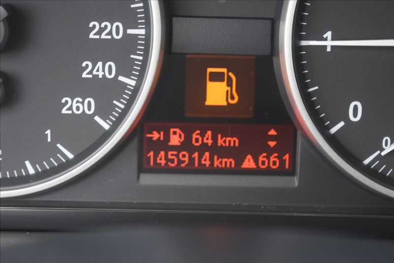 BMW Řada 3 2,0 i 105KW PO SERVISE TOP! - fotka 40 z 48