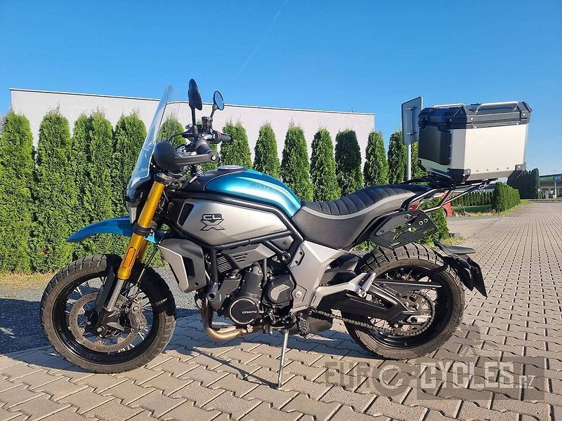 CFMOTO 700 CL-X Adventure (2024) - fotka 3 z 7