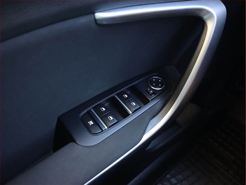 Kia Ceed (2020) 1.6 CRDi, Serv.kniha, Tempomat - fotka 16 z 17