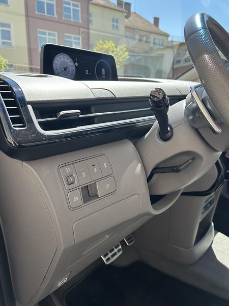 Hyundai Staria (2022) - fotka 34 z 48