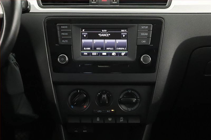 Škoda Rapid (2016) Spaceback 1.2 TSI - fotka 11 z 13