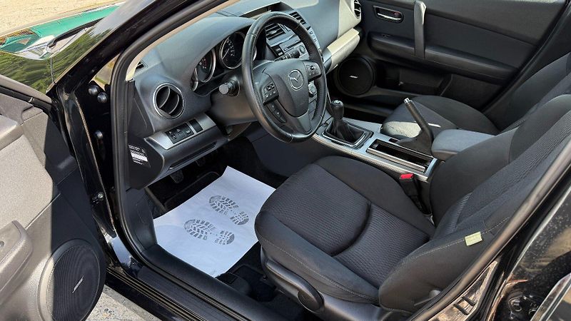 Mazda 6 (2012) 1.8i 88kW *1maj.*tažné*výhřev* - fotka 8 z 21