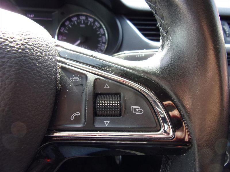 Škoda Octavia 1,6 TDI Ambiente 81kW ČR - fotka 23 z 28
