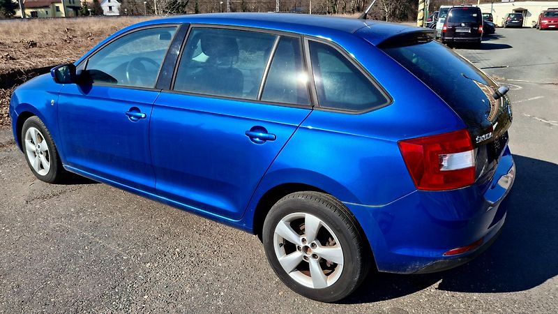 Škoda Rapid 1.2  77 kw servisní historie  - fotka 4 z 50