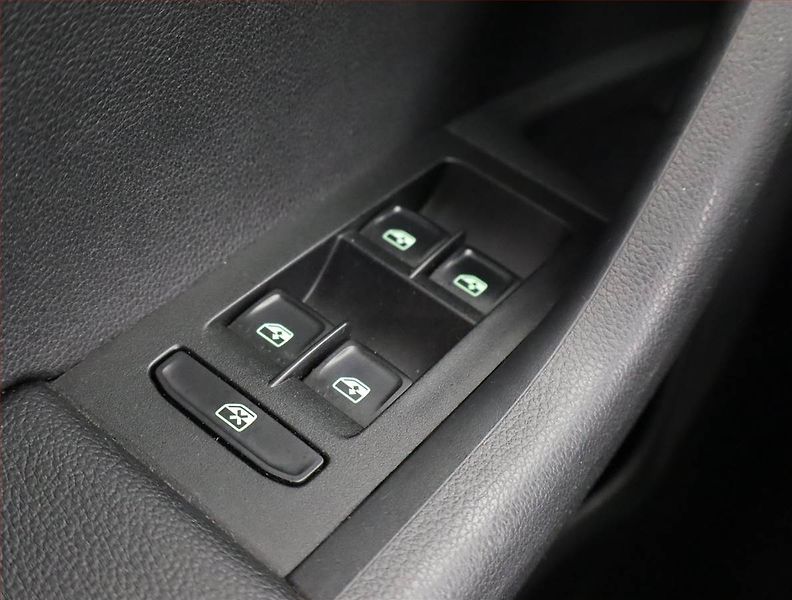 Škoda Octavia (2015) RS 2.0 TDI, Serv.kniha, Navi - fotka 16 z 21