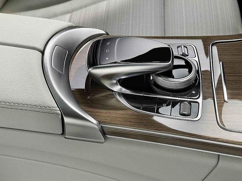 Mercedes-Benz C.