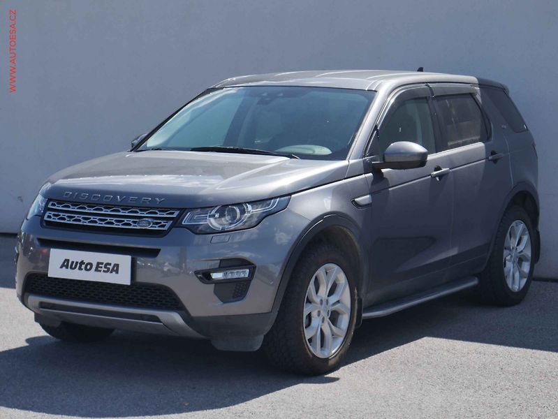 Land Rover Discovery Sport (2016) 2.0 TD4 4x4, AT, kůže, bixen - fotka 3 z 20