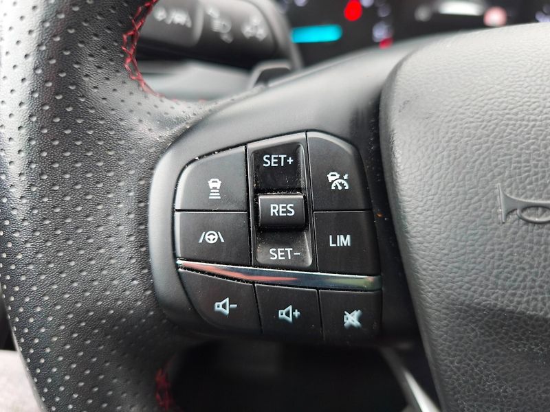 Ford Focus (2022) ST Line, EcoBlue 88kW, ČR, 1. - fotka 12 z 27