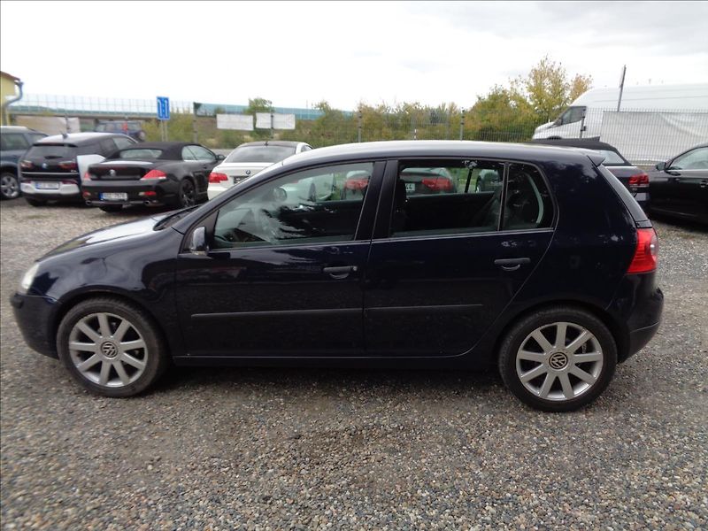 Volkswagen Golf 1,4 - fotka 4 z 16