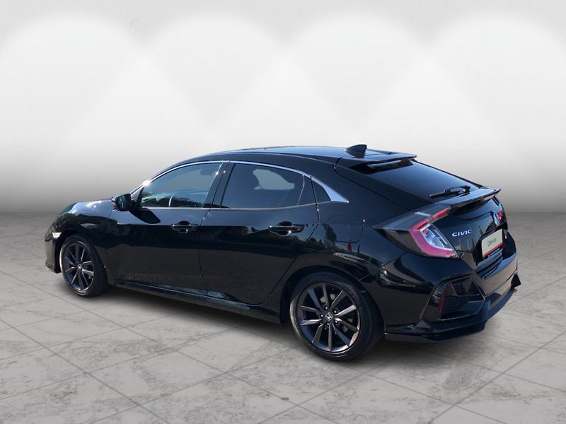 Honda Civic 1.0 VTEC Elegance - fotka 7 z 28