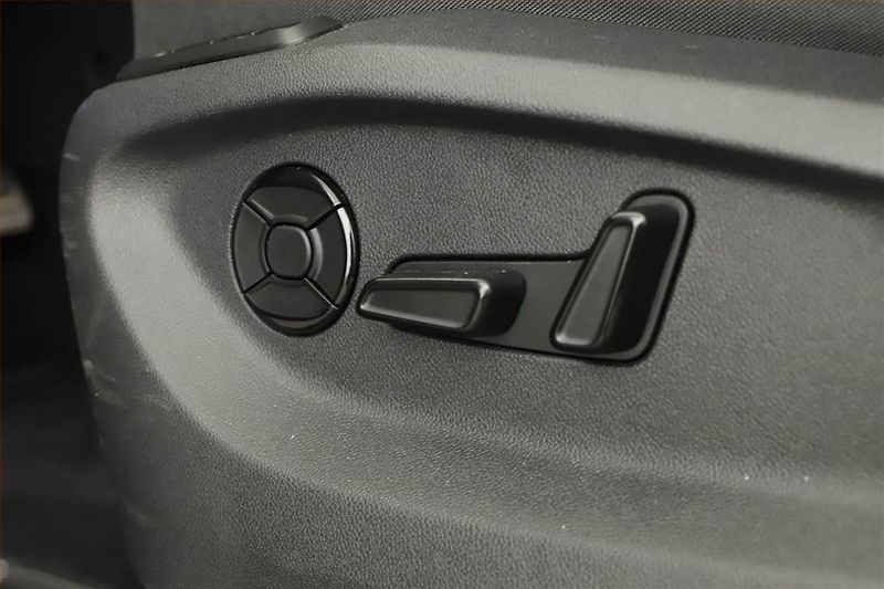 Škoda Kodiaq (2024) 2.0 TDI, Sportline, Navigace - fotka 18 z 20