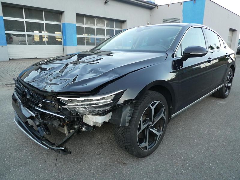 Volkswagen Passat 1,5 TSi 110kW automat navi  od - fotka 6 z 17