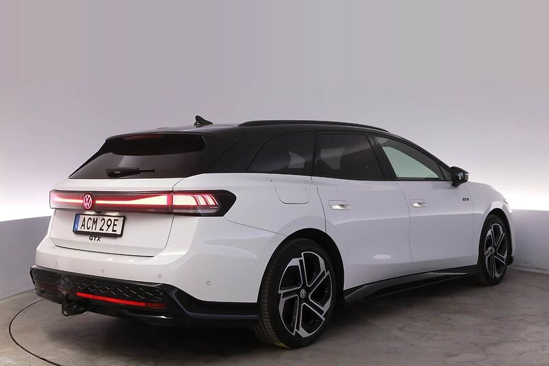 Volkswagen ID.7 Tourer GTX AWD 360 HuD H/K DCC Vent T - fotka 2 z 22