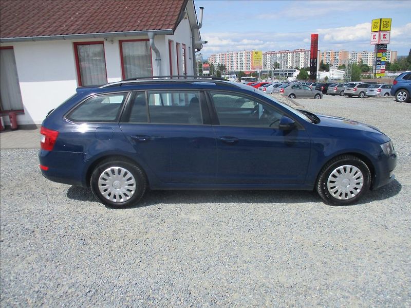 Škoda Octavia 1,6 TDI, Eleg, ZAMLUVENA - fotka 5 z 32