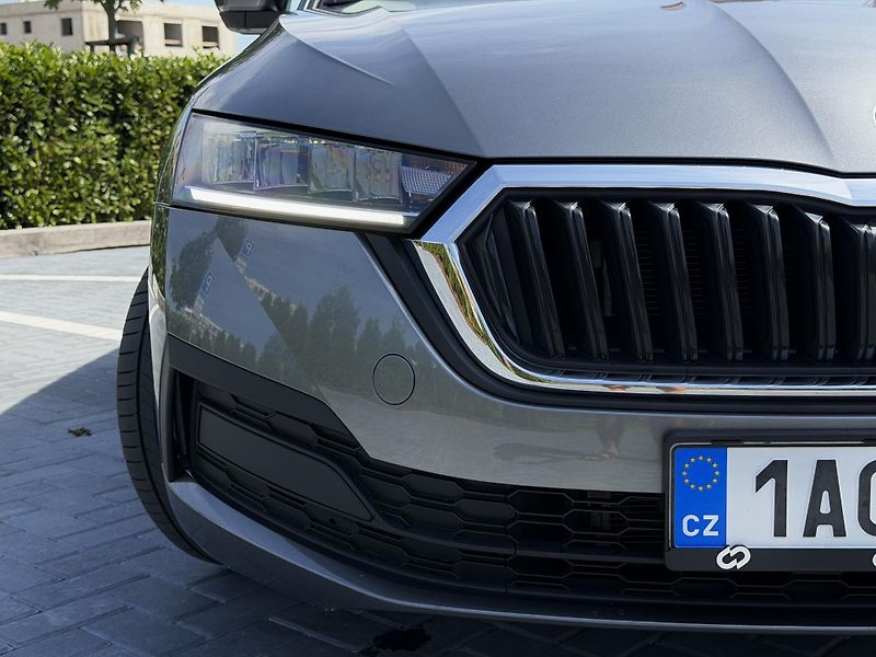 Škoda Octavia (2024) 1.5 tsi 110 kw - fotka 7 z 20