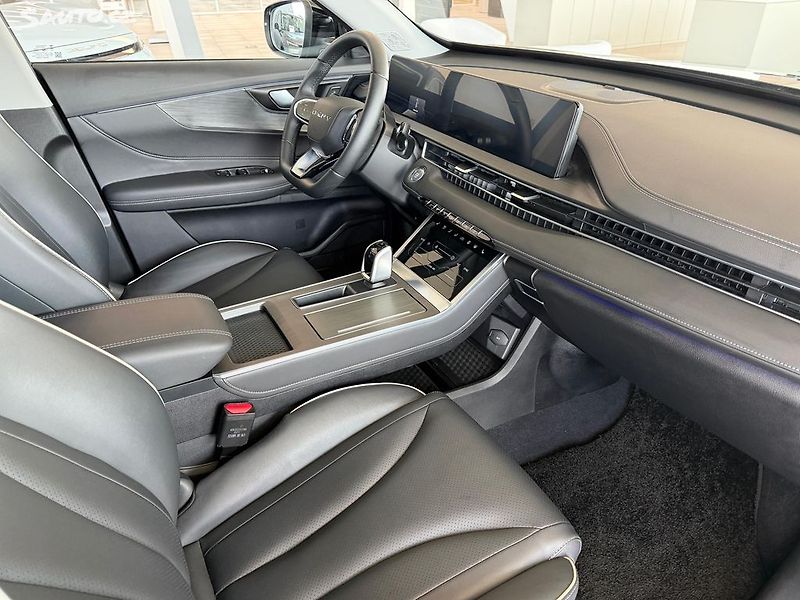 Chery Tiggo 4 HEV (2026) UNIQUE 120KW - fotka 21 z 22