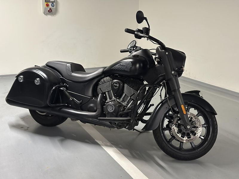 Indian Springfield Dark Horse (2018) - fotka 2 z 8