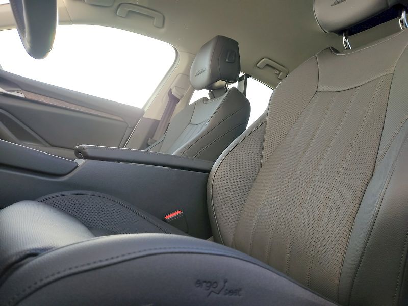 Škoda Superb (2026) L&K 1,5 Tsi 110 Kw DSG - fotka 26 z 43