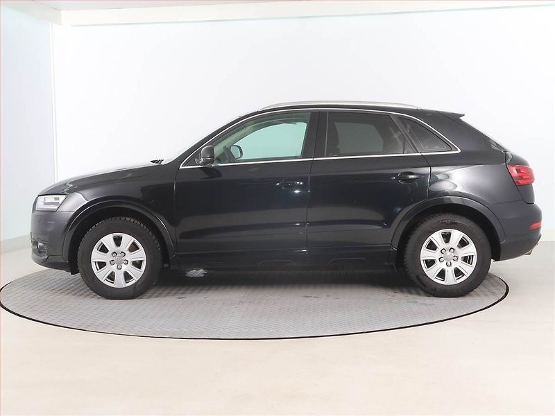 Audi Q3 (2012) 2.0 TDI, Xenony, Tempomat - fotka 3 z 17