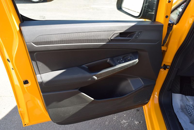 Volkswagen Caddy (2021) 2.0TDI 90kw TRENDLINE TAŽNÉ - fotka 17 z 39