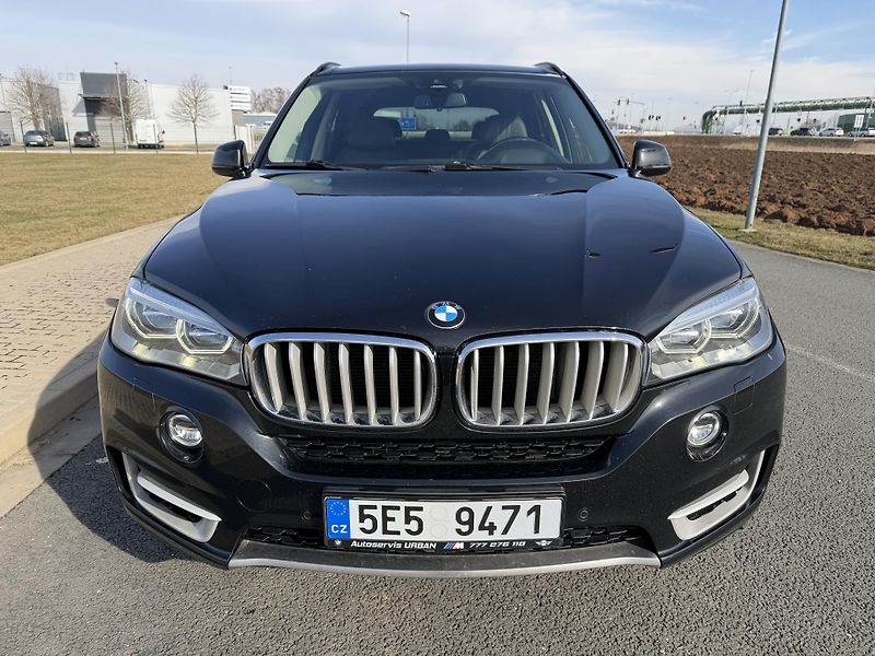 BMW X5 40D LED PANORAMA ROZVODY - fotka 8 z 39