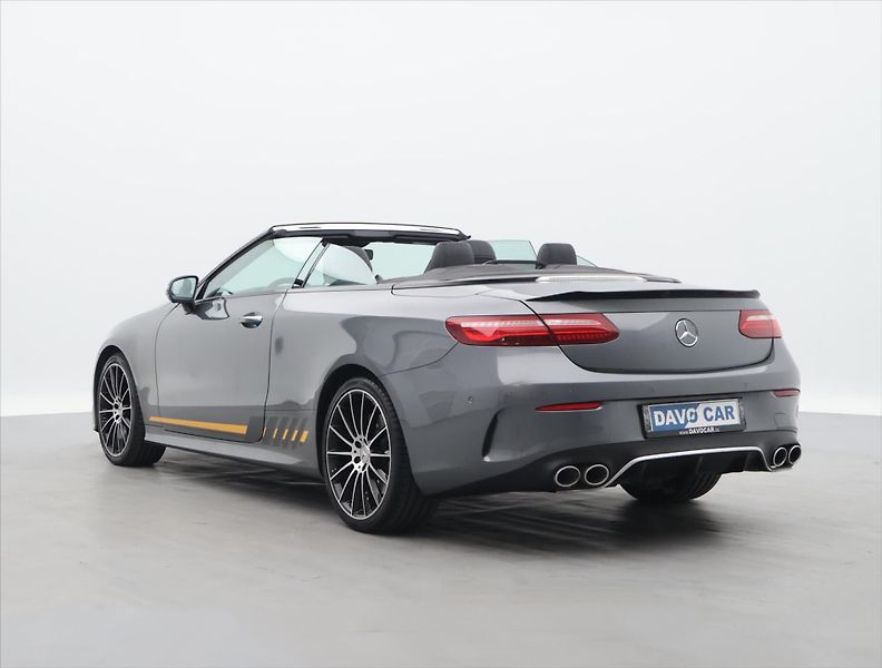Mercedes-Benz Třídy E 3,0 53 320kW AMG 4Matic+ DPH - fotka 13 z 53