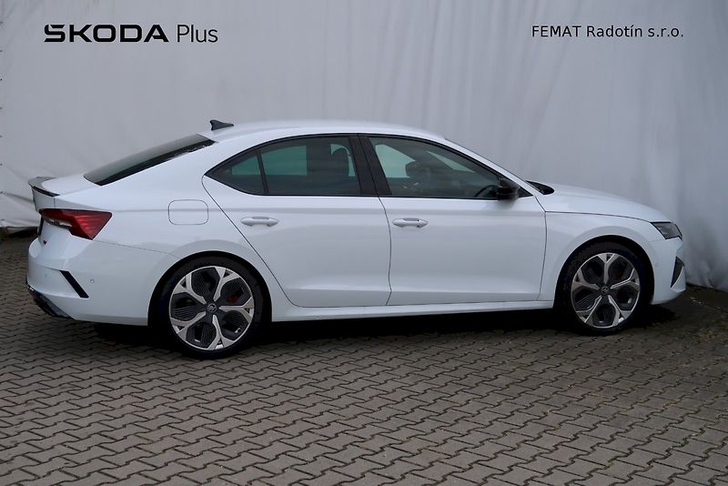 Škoda Octavia (2025) RS 2,0 TSI 195 kW DSG - fotka 3 z 30