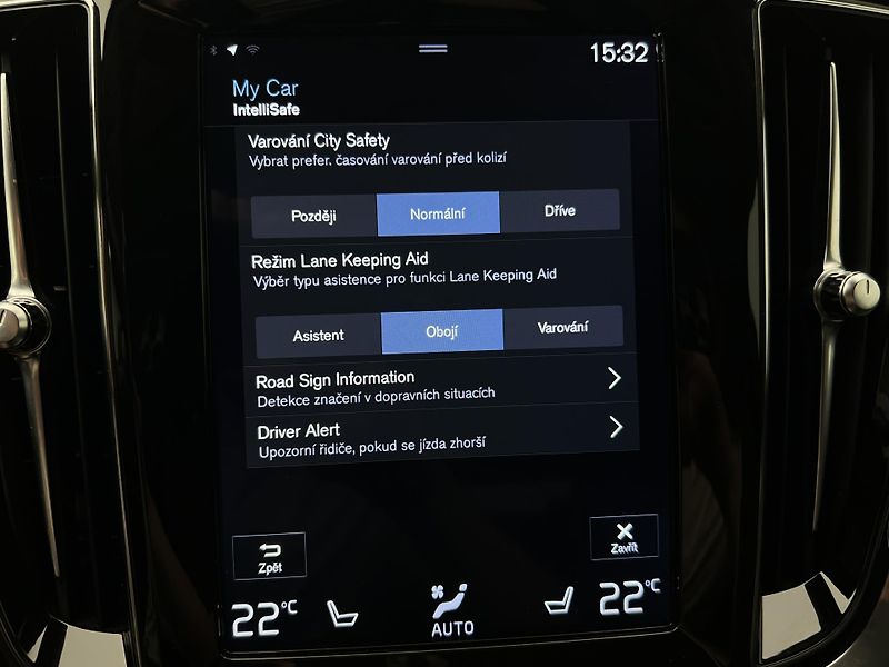 Volvo V60 D4 INSCRIPTION AUT CZ - fotka 31 z 38