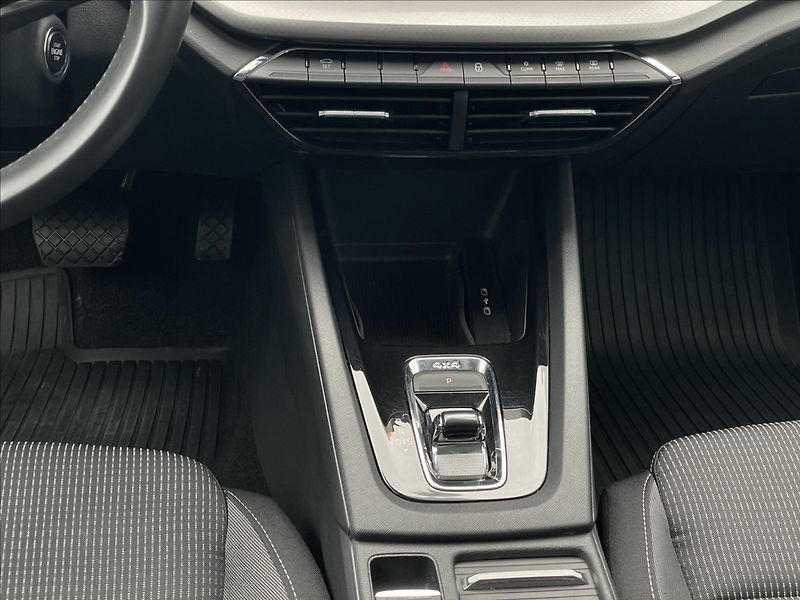 Škoda Octavia 2,0 TDI 4x4 DSG Ambi Plus TZ - fotka 14 z 24
