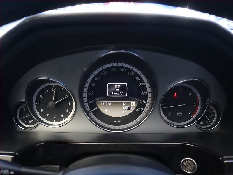 Mercedes-Benz Třídy E (2011) E 250 CDI, 4X4, Automat, Navi - fotka 11 z 20