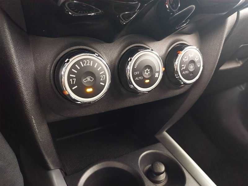 Citroën C4 Aircross (2014) 1.6 HDi, 4X4, ČR,1.maj - fotka 13 z 21