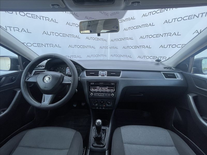 Škoda Rapid 1,2 TSi,77kW,po servisu - fotka 15 z 20