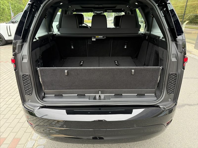 Land Rover Discovery (2026) 3,0 DYNAMIC HSE D350 - fotka 29 z 34