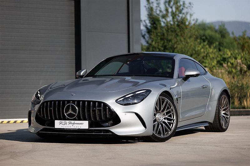 Mercedes-Benz AMG GT (2024) Coupe 63 V8 Biturbo 4Matic+  - fotka 13 z 45