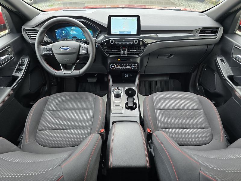 Ford Kuga 2.5 140kW 4x4 AWD ST-LINE -DPH - fotka 8 z 43