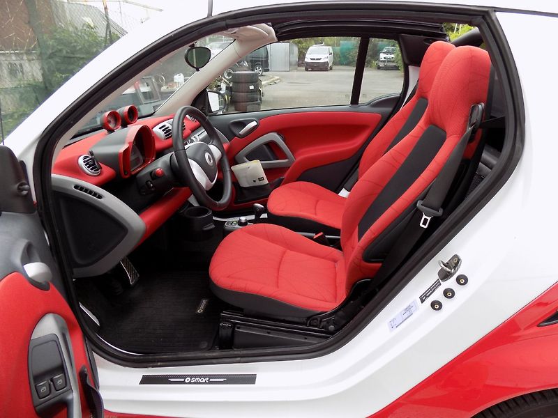 Smart Fortwo (2012) 1.0/Passion/Cabrio/AT/Klima/ - fotka 17 z 42